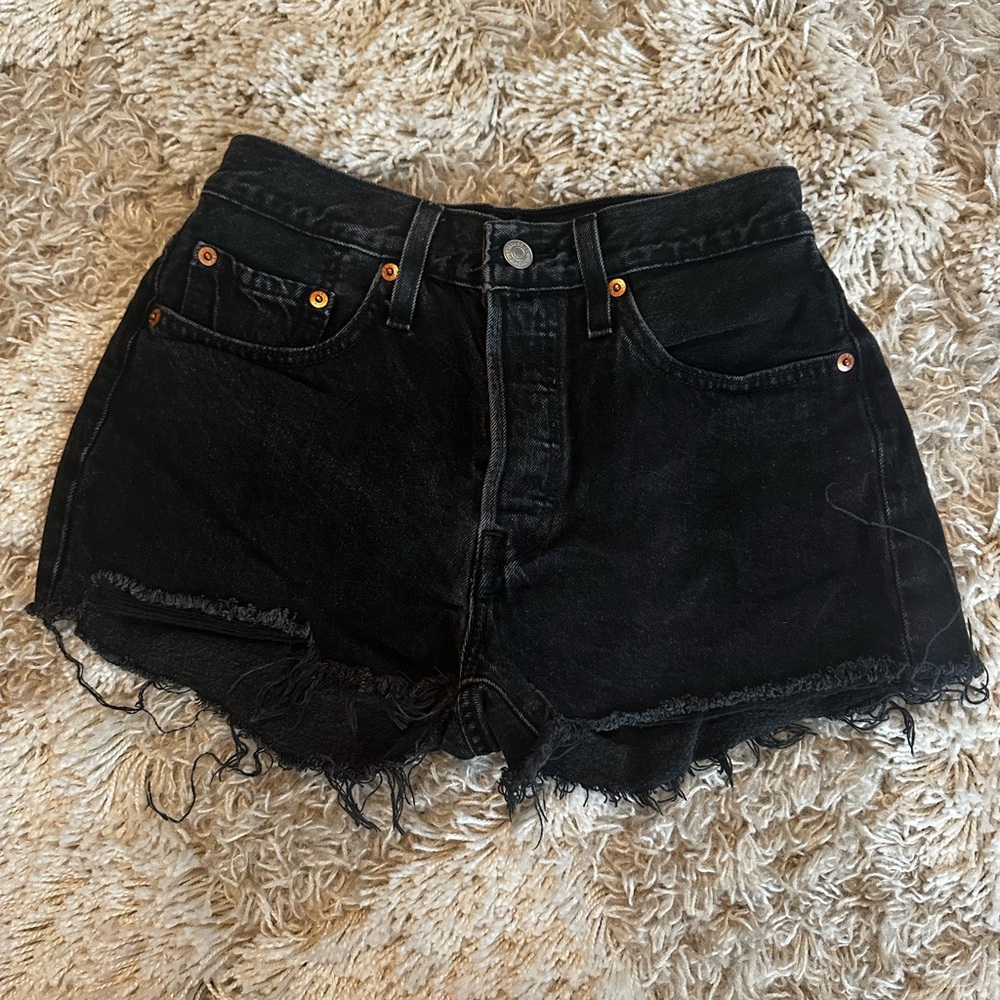 Black Levi’s 501